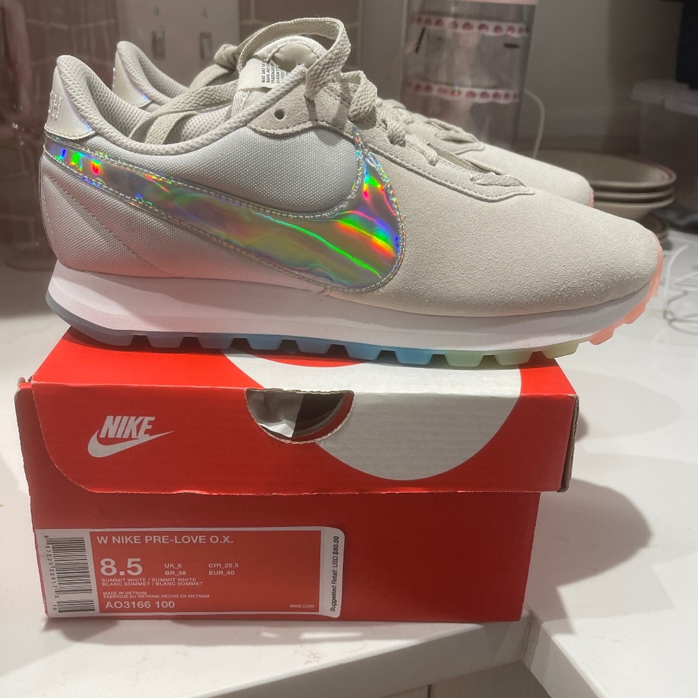 Nike Pre-Love O.X. Women’s size 8.5
